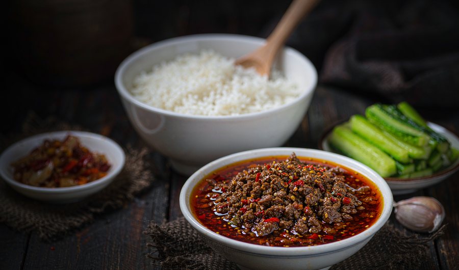 延边牛肉酱怎么吃?拌饭拌面一酱多吃 延边美食 延边牛肉酱拌饭 延边牛肉酱怎么吃?拌饭拌面一酱多吃 延边美食